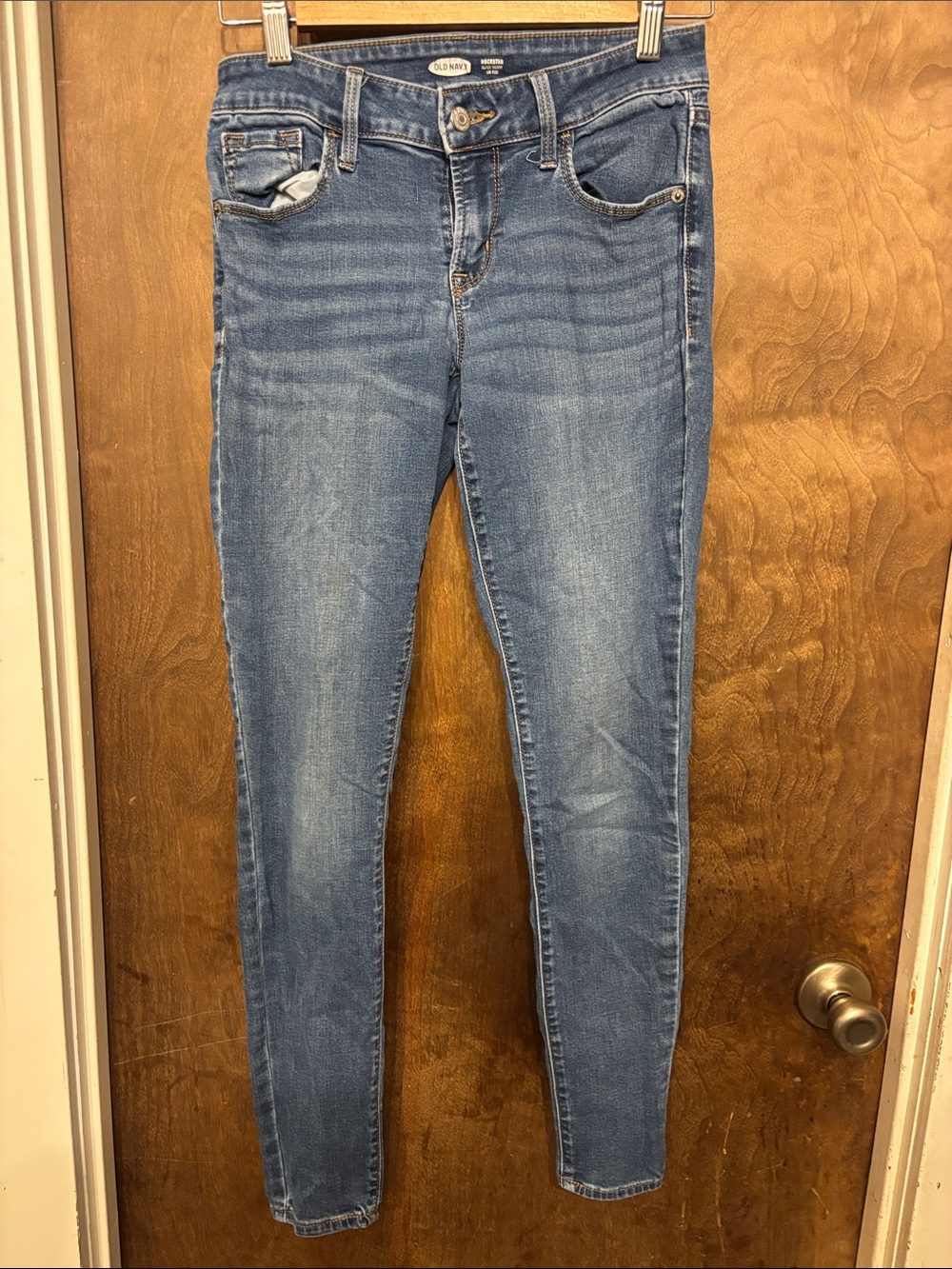 Old Navy Women's Skinny Jeans in Medium Blue Wash